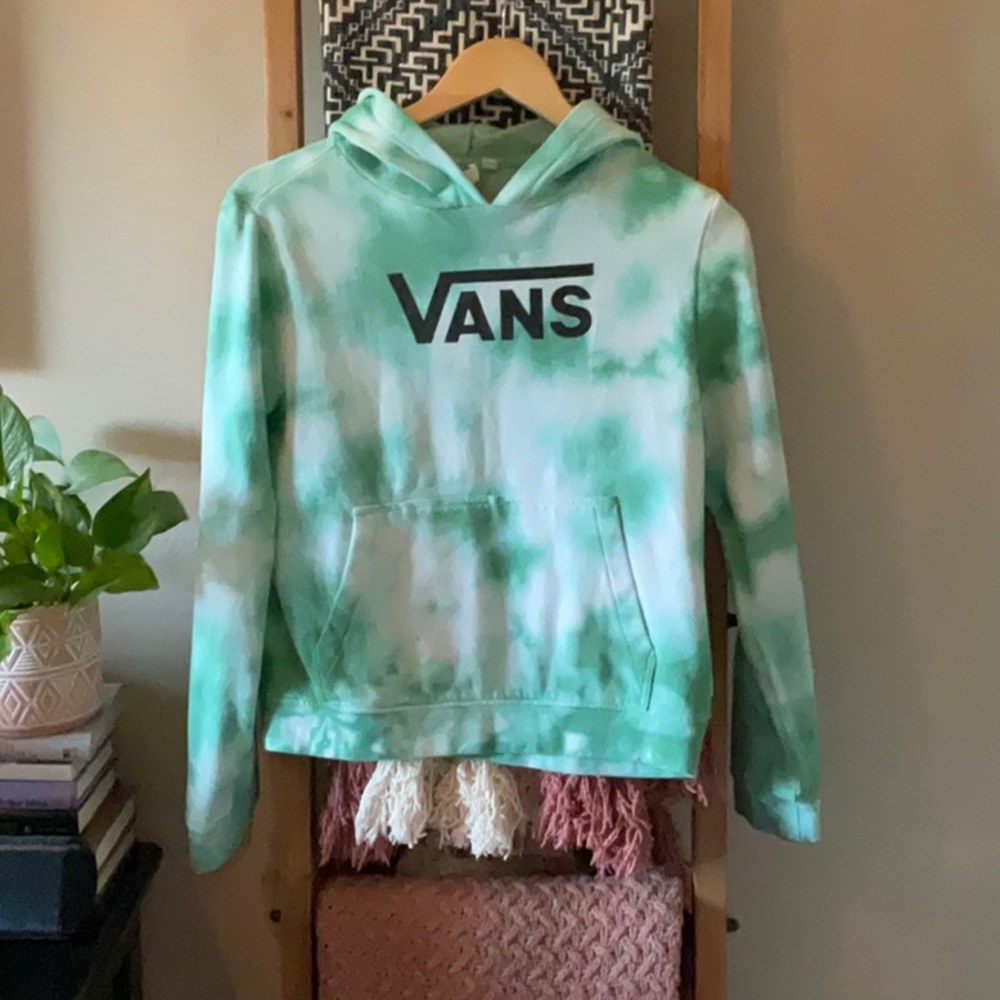 Kids tie dye vans hoodie!